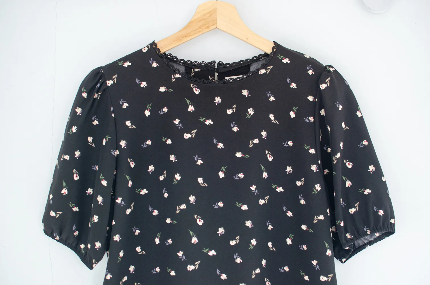 MT7750 Lace Trim Freesia Blouse – Black - Image 3