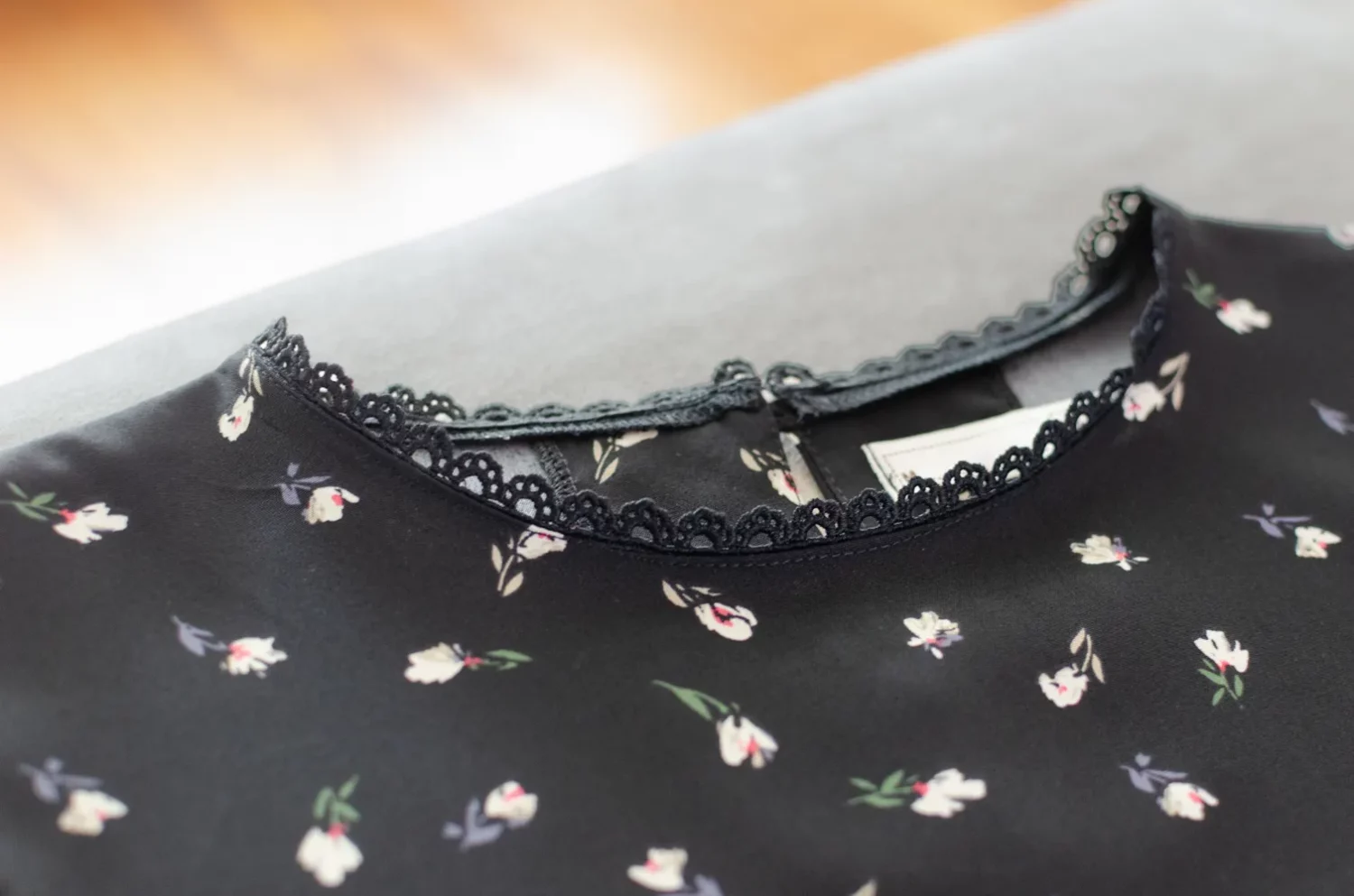 MT7750 Lace Trim Freesia Blouse – Black - Image 5