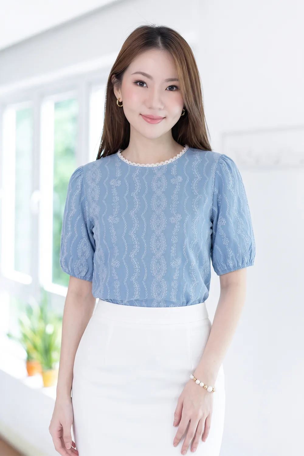 MT7750 Lace Trim Ivy Blouse – Blue
