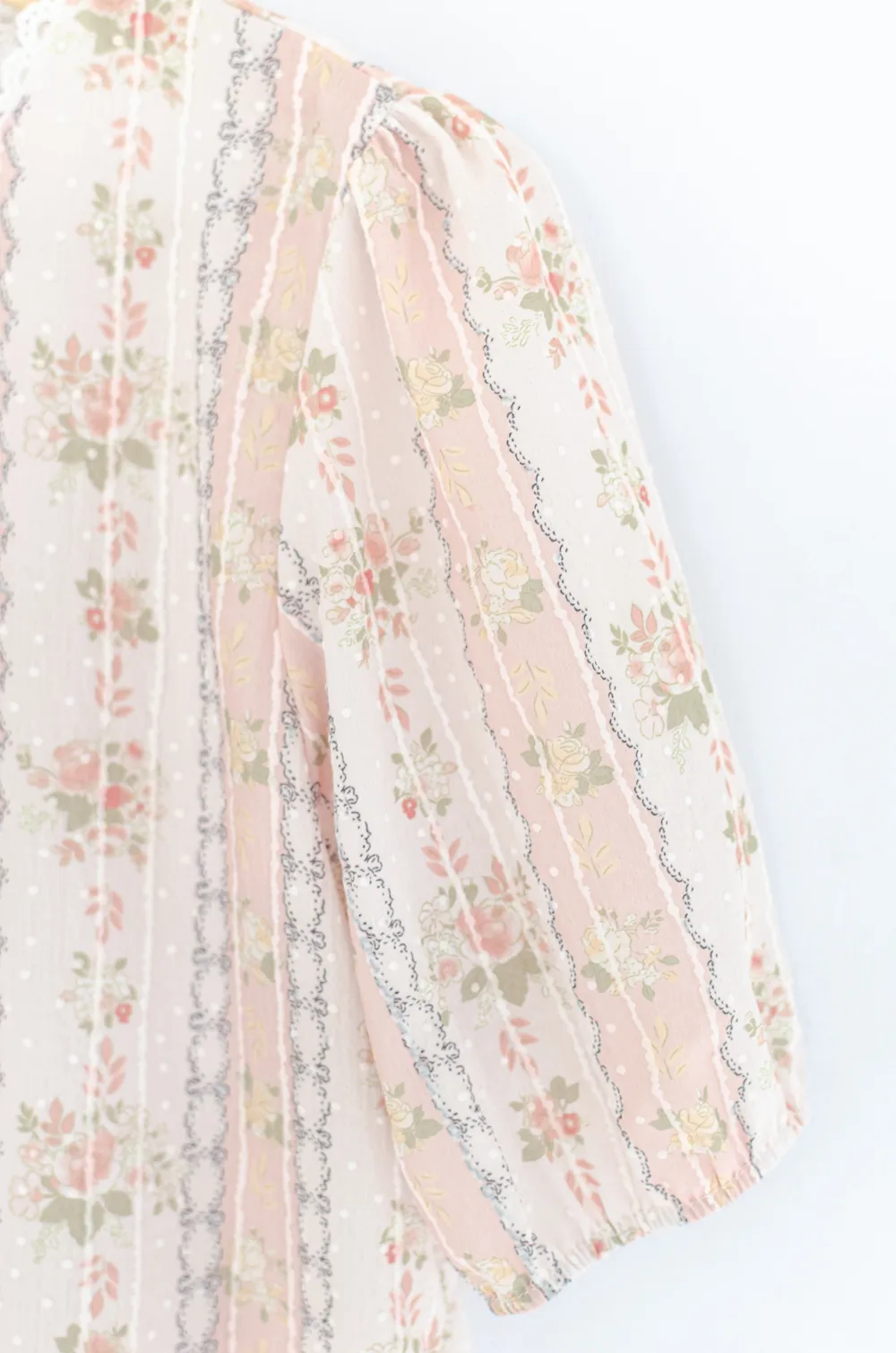 MT7750 Lace Trim Floral Stripe Blouse – Gauzy Peach - Image 4