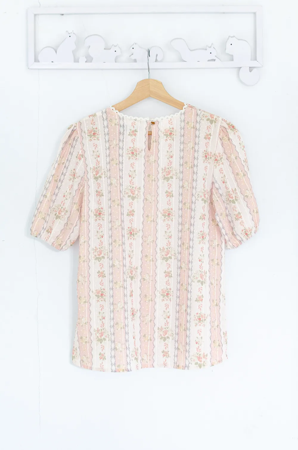 MT7750 Lace Trim Floral Stripe Blouse – Gauzy Peach - Image 8