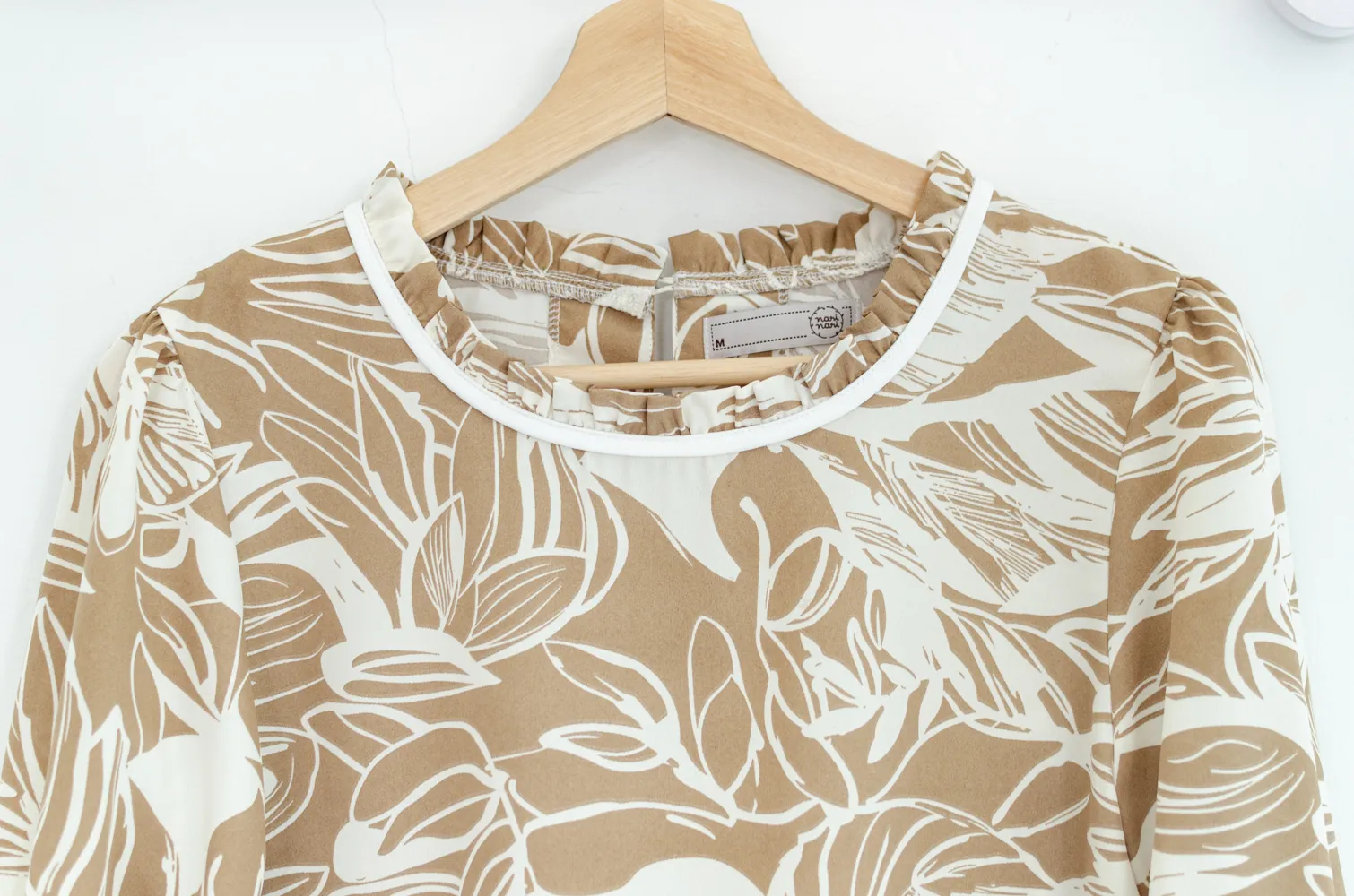 MT7861 Graphic Ruffle Blouse – Coffee Brown - Image 3