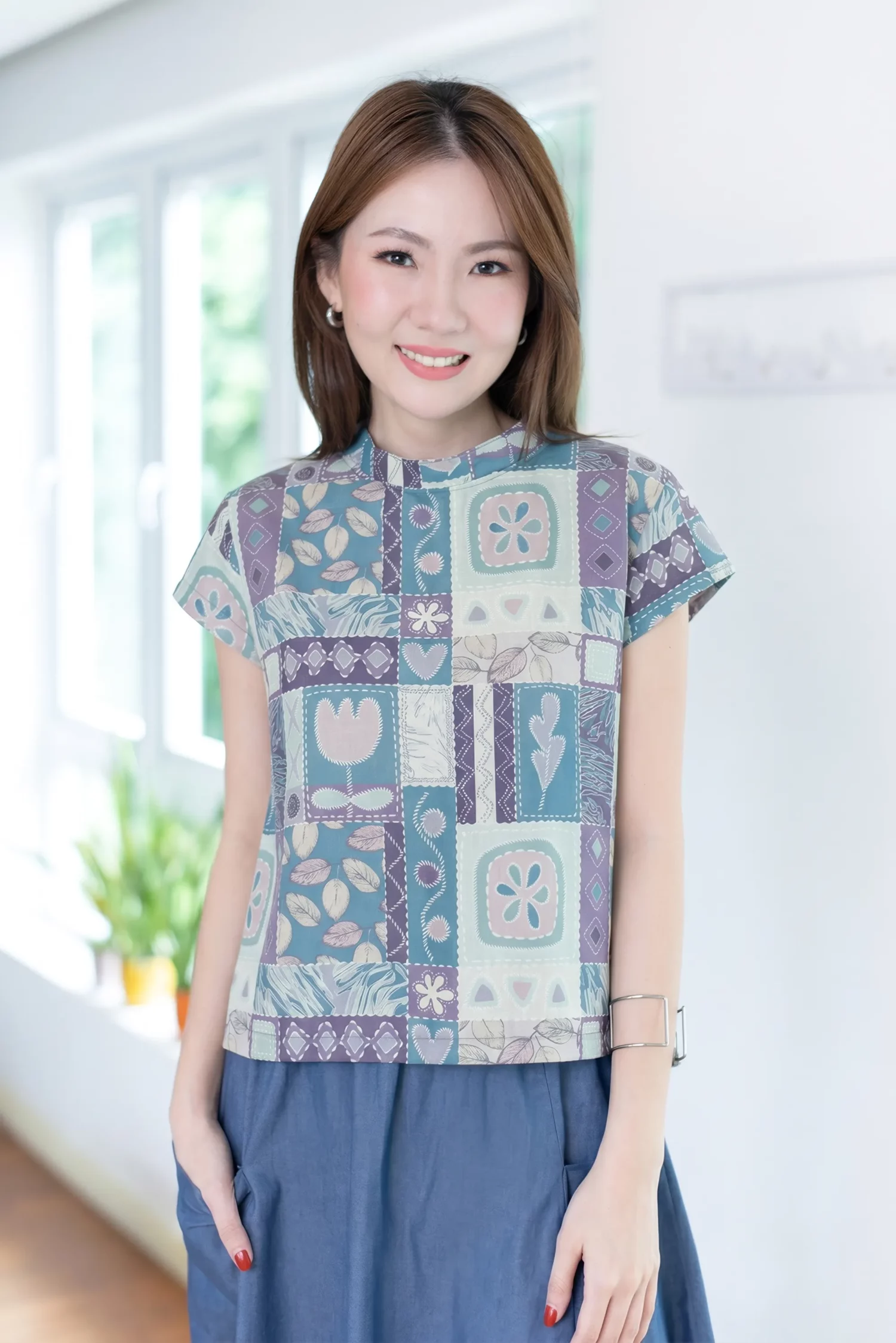 Alternative view of PT0144 Back-Button Breeze Top – Dusty Lilac Teal