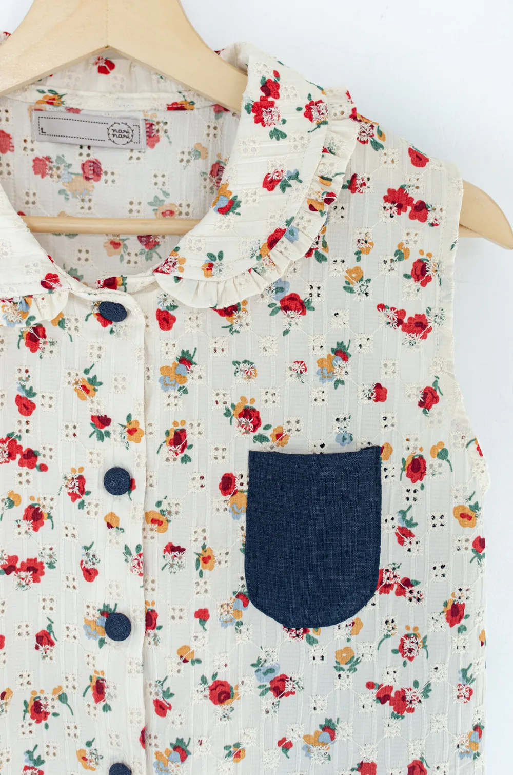 PT0200 Patchwork Sleeveless Blouse – Cream-Ruby - Image 4