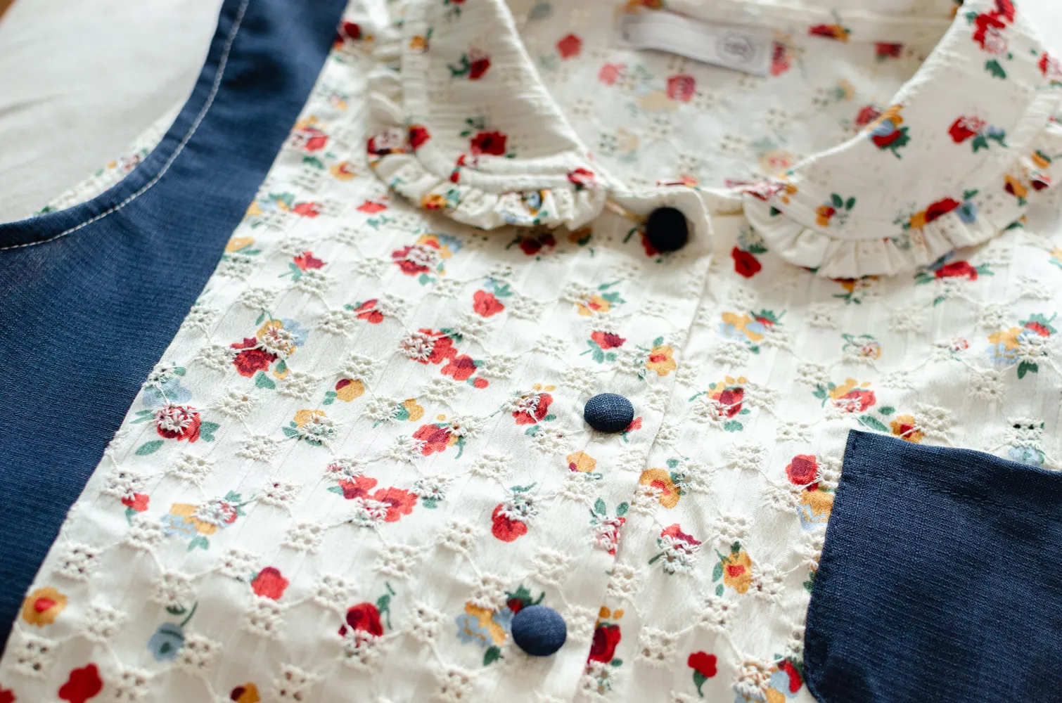PT0200 Patchwork Sleeveless Blouse – Cream-Ruby - Image 6