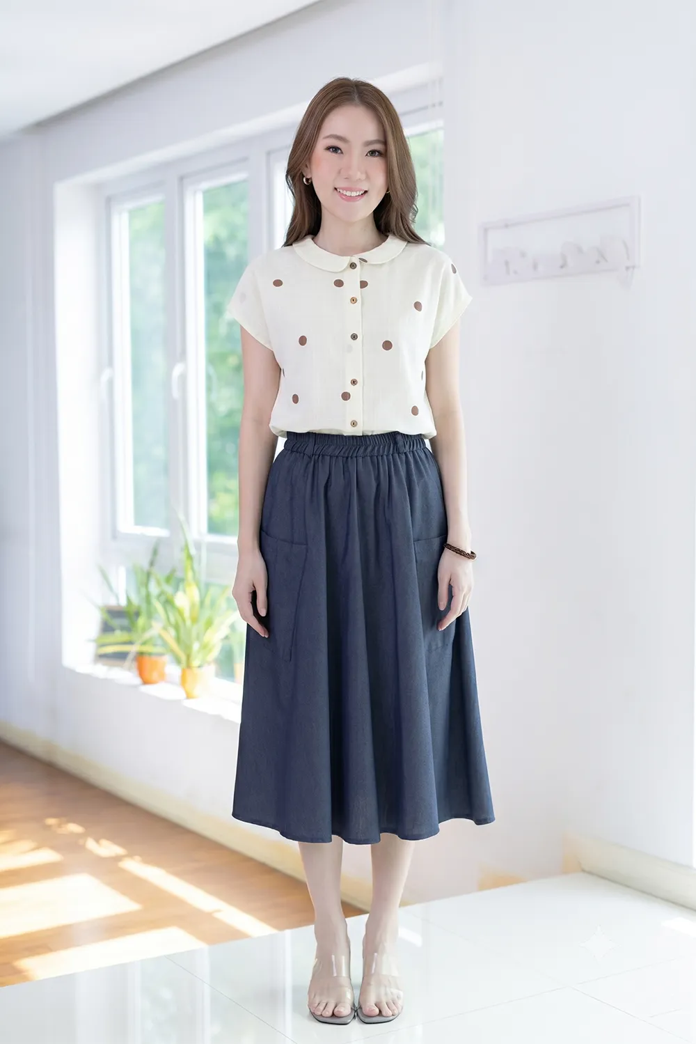 PT0300 Choco Dot Crop Boxy Shirt – Off-White - Image 3