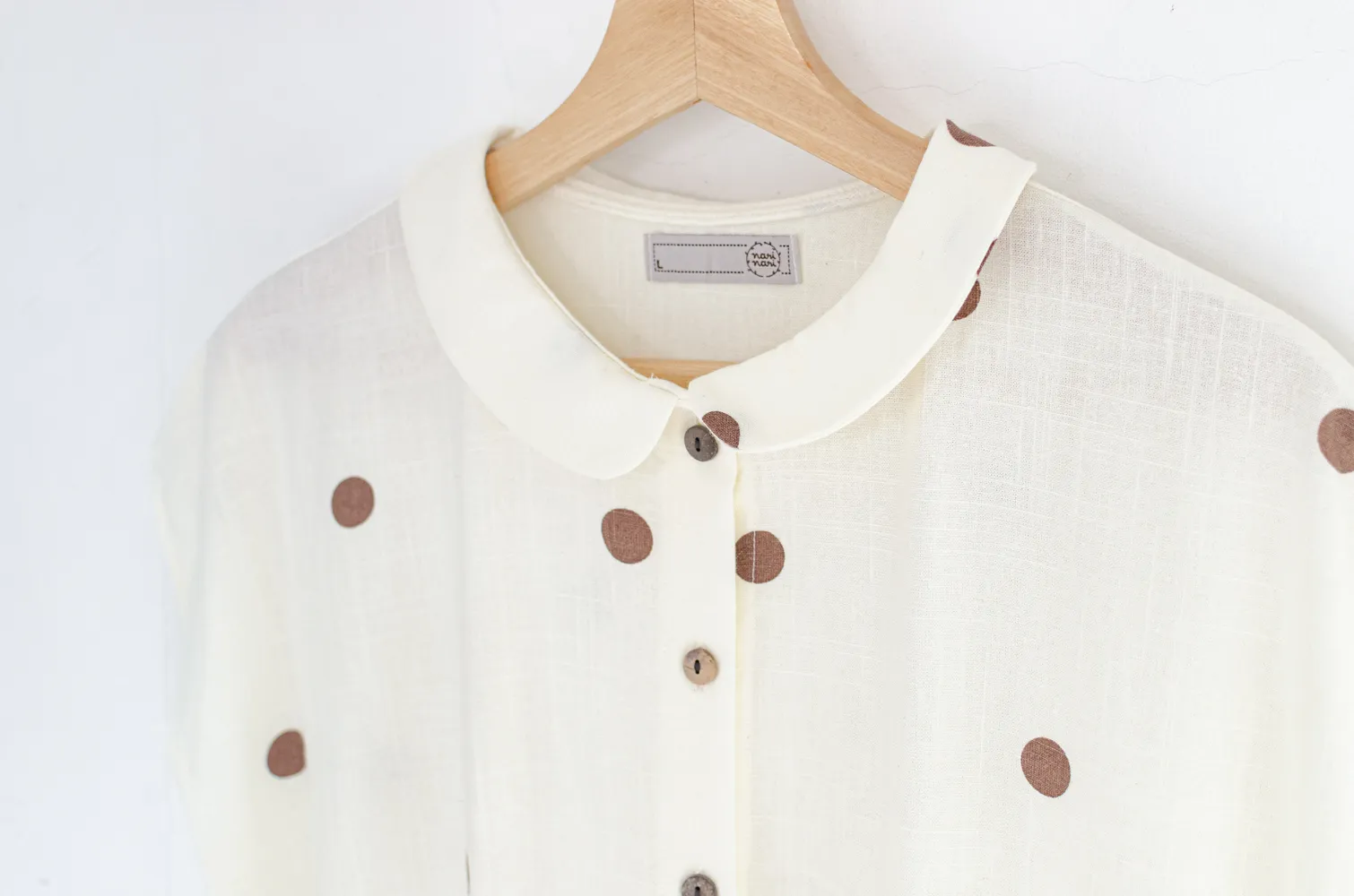 PT0300 Choco Dot Crop Boxy Shirt – Off-White - Image 4