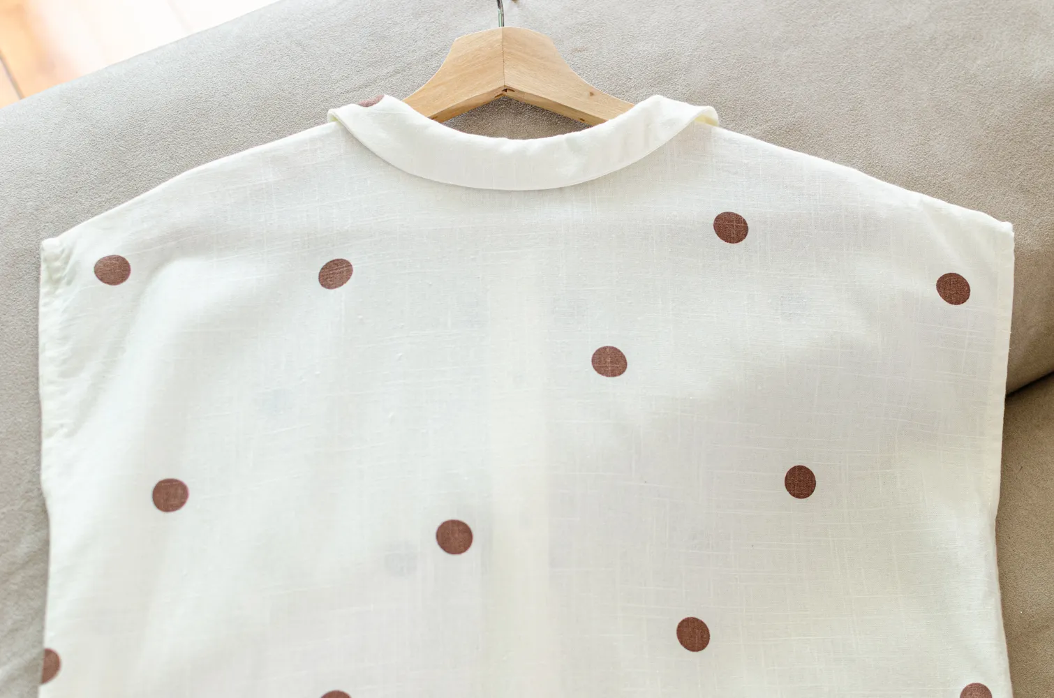 PT0300 Choco Dot Crop Boxy Shirt – Off-White - Image 8