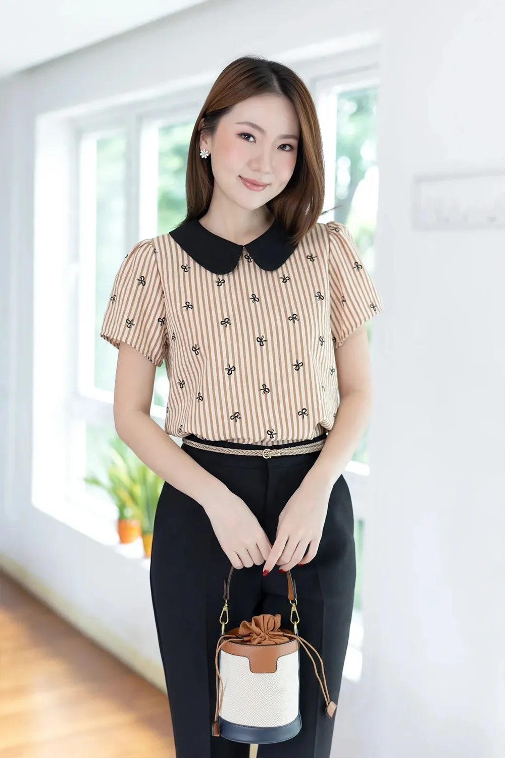 MT0101 Peter Pan Collar Stripe&Bow Blouse – Brown