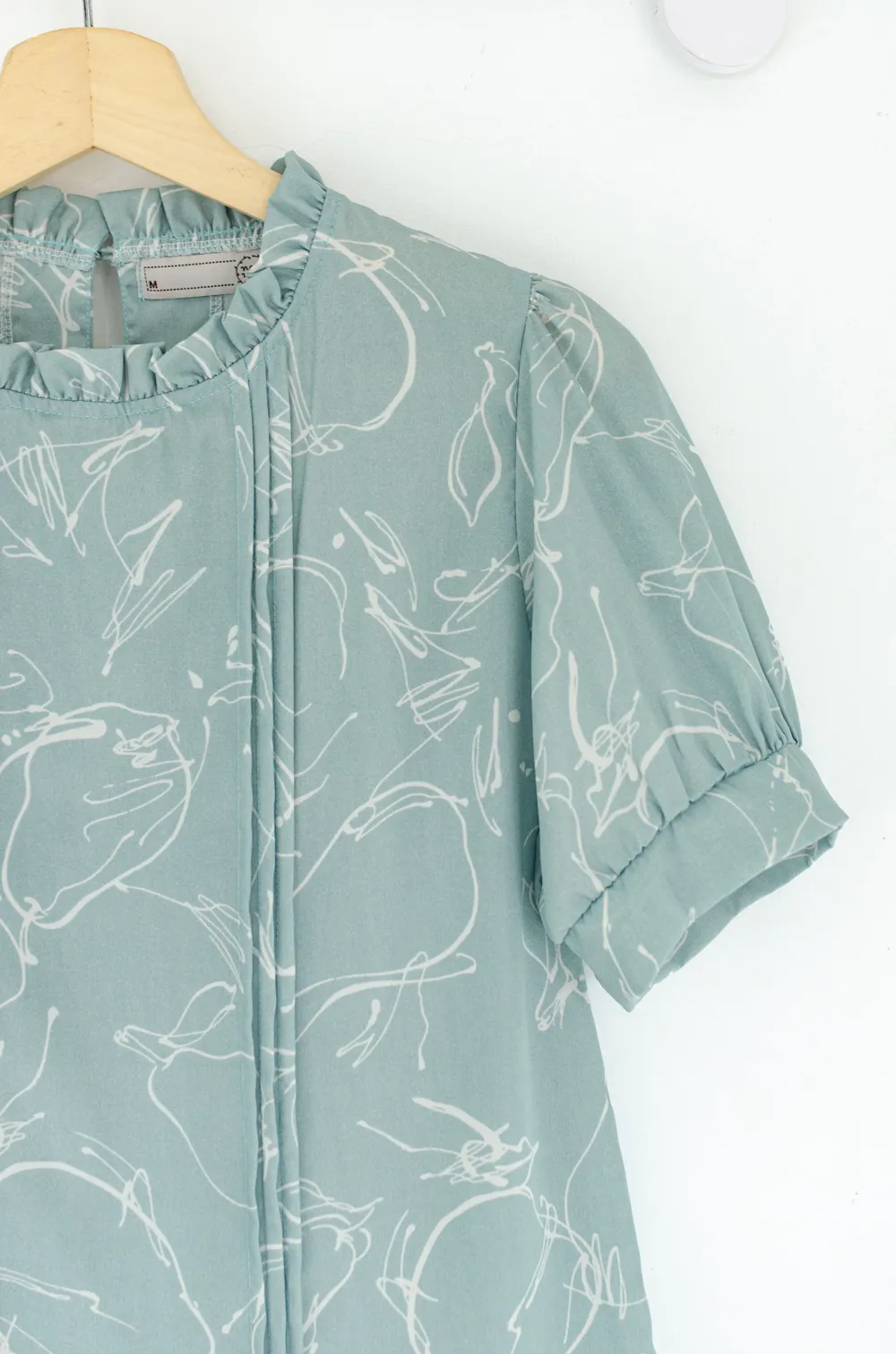MT0404 Ruff Collar Balloon Sleeve Blouse – Mint - Image 5