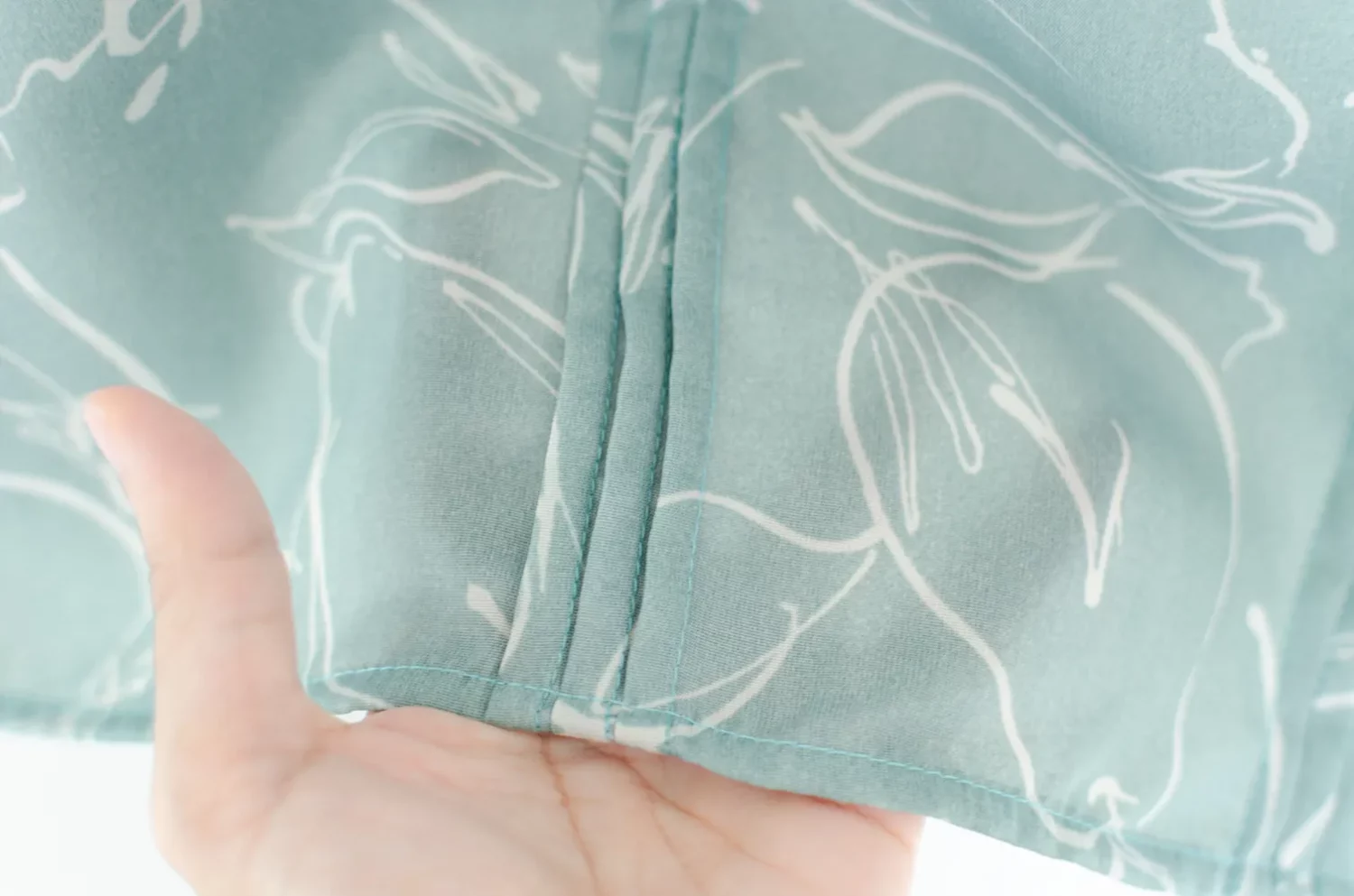 MT0404 Ruff Collar Balloon Sleeve Blouse – Mint - Image 6