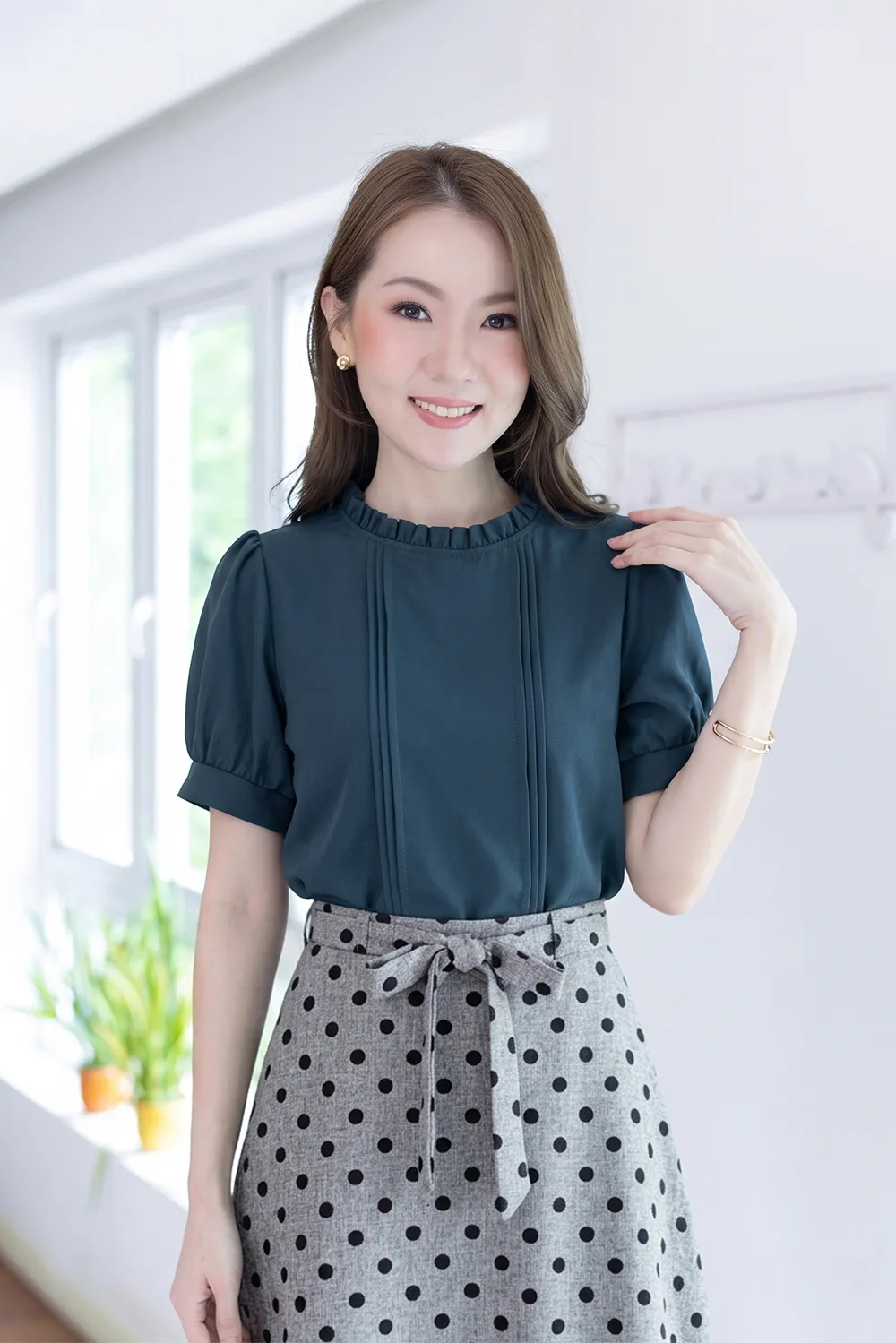 MT0404 Ruff Collar Balloon Sleeve Blouse – Dark Ocean Blue