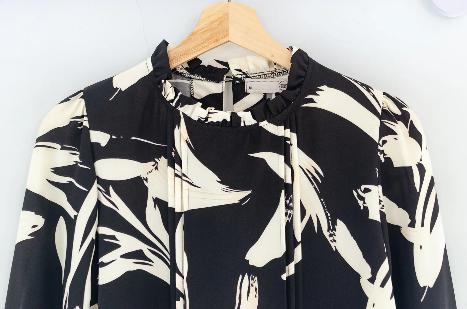 MT0431 Ruff Collar Pintuck Graphic Blouse – Black - Image 3
