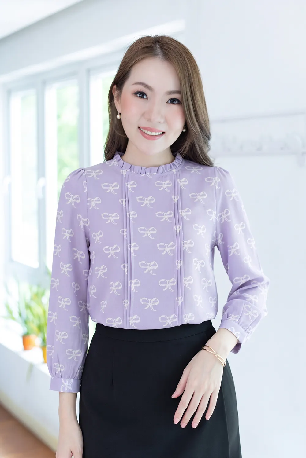 MT0431 Ruff Collar Pintuck Bow Print Blouse – Lavender