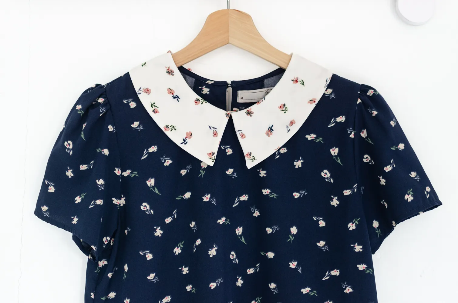 MT1301 Floral Point Collar Freesia Blouse – Navy Blue - Image 3