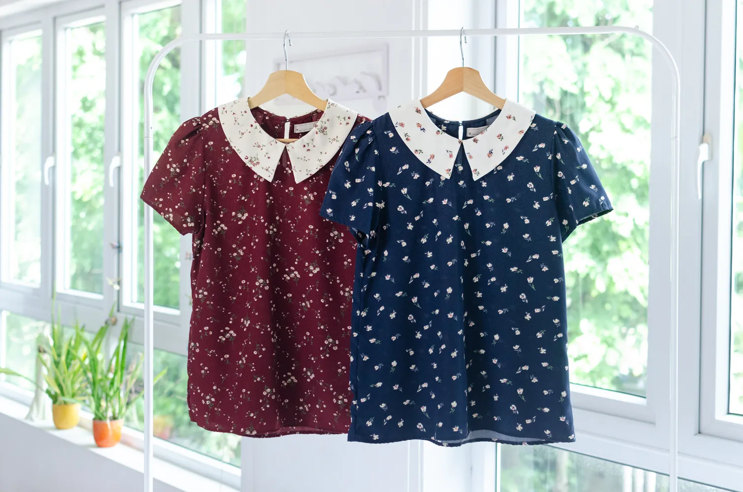 MT1301 Floral Point Collar Freesia Blouse – Navy Blue - Image 6
