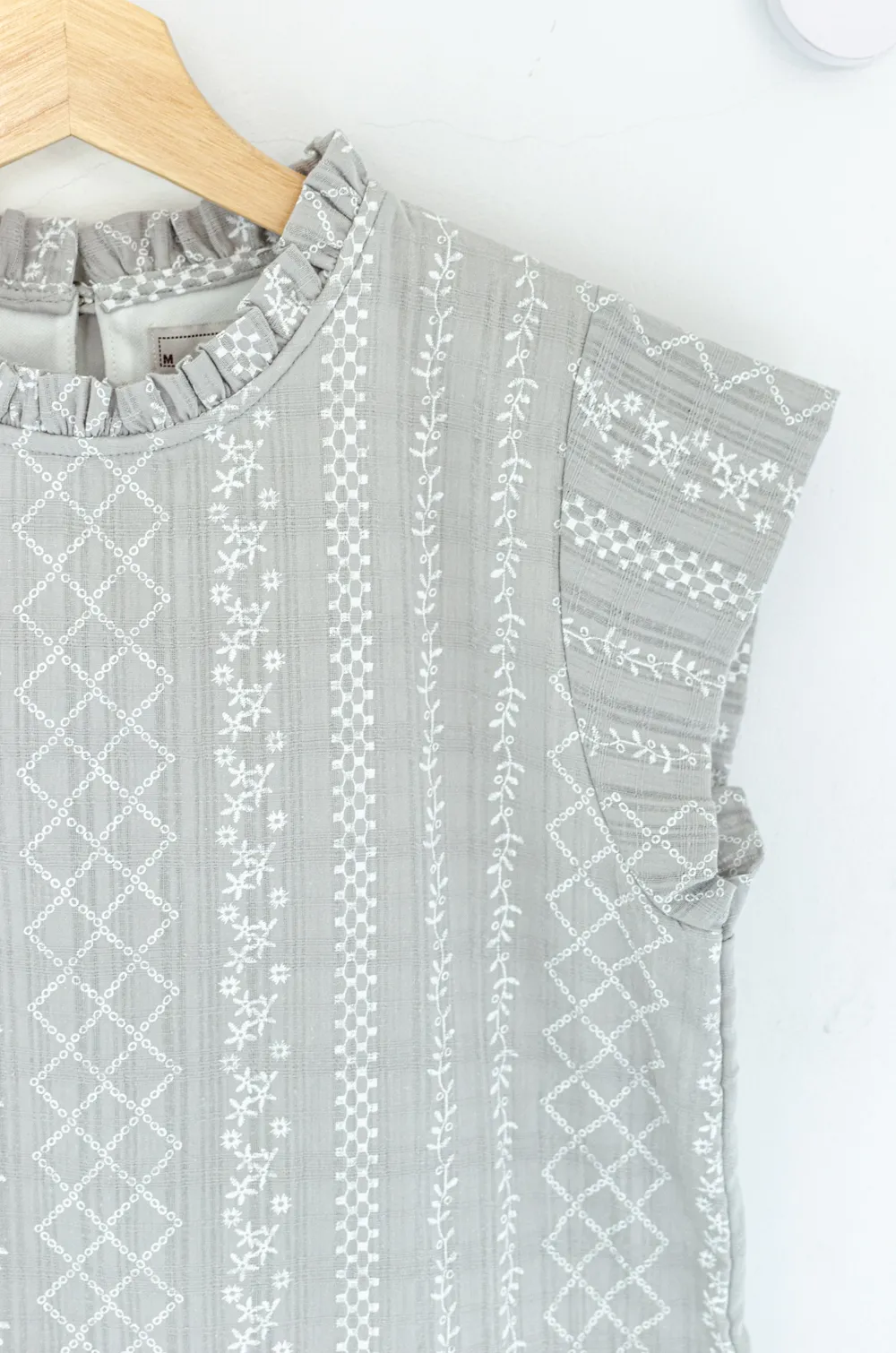 MT2758 Ruff Collar Cap Sleeve Textured Blouse – Grey - Image 4