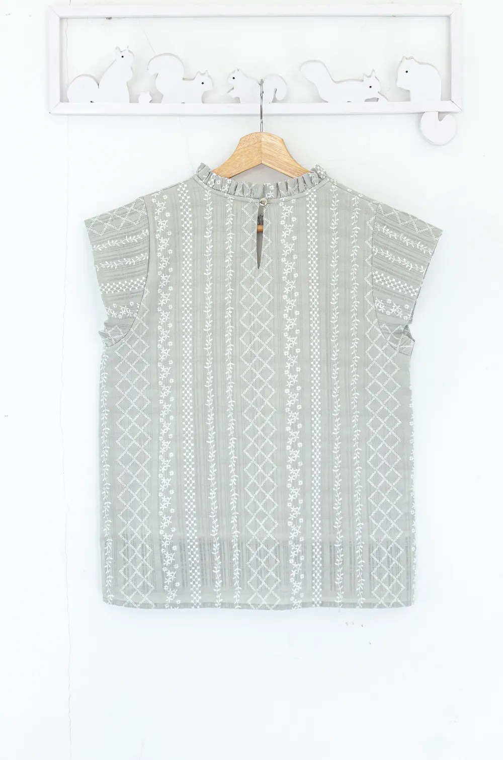 MT2758 Ruff Collar Cap Sleeve Textured Blouse – Grey - Image 7