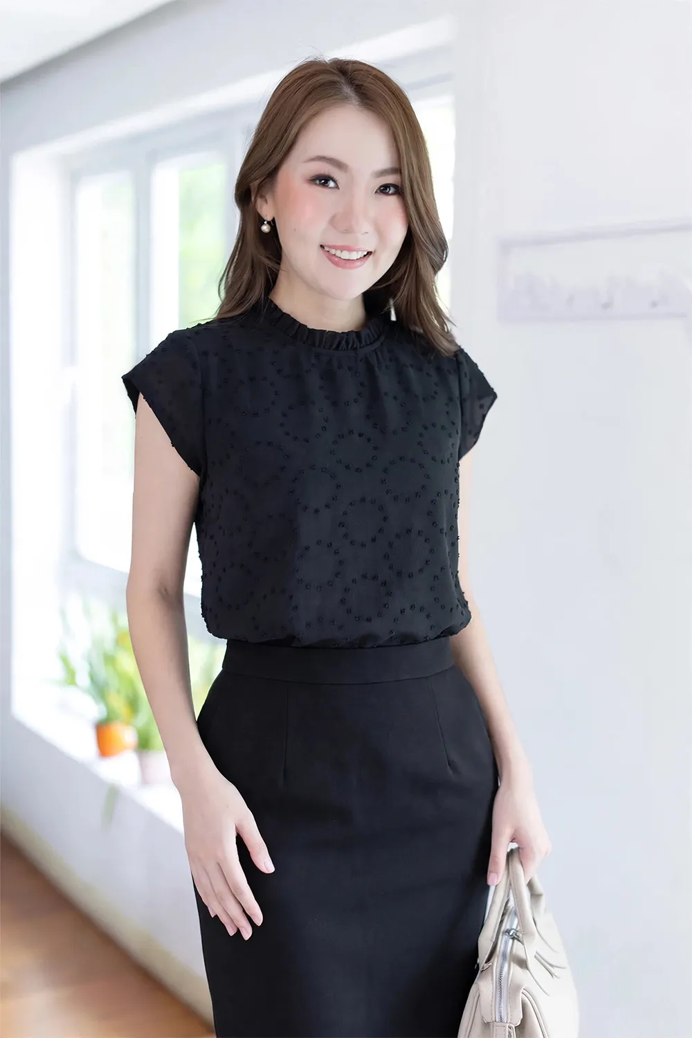 MT2758 Ruff Collar Cap Sleeve Chiffon Blouse – Black