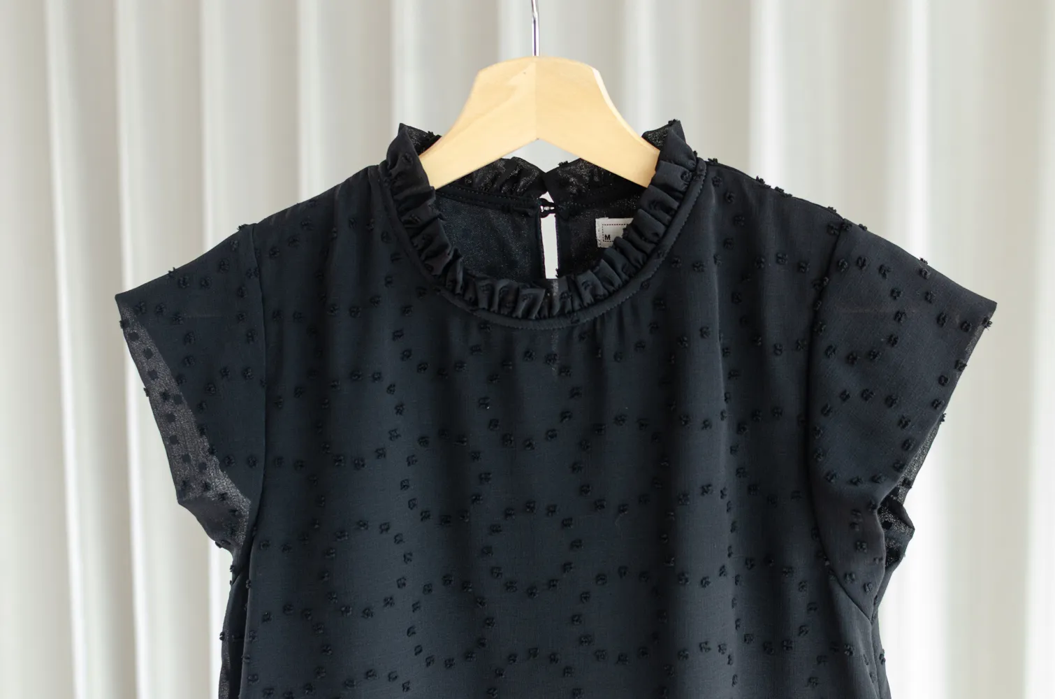 MT2758 Ruff Collar Cap Sleeve Chiffon Blouse – Black - Image 3