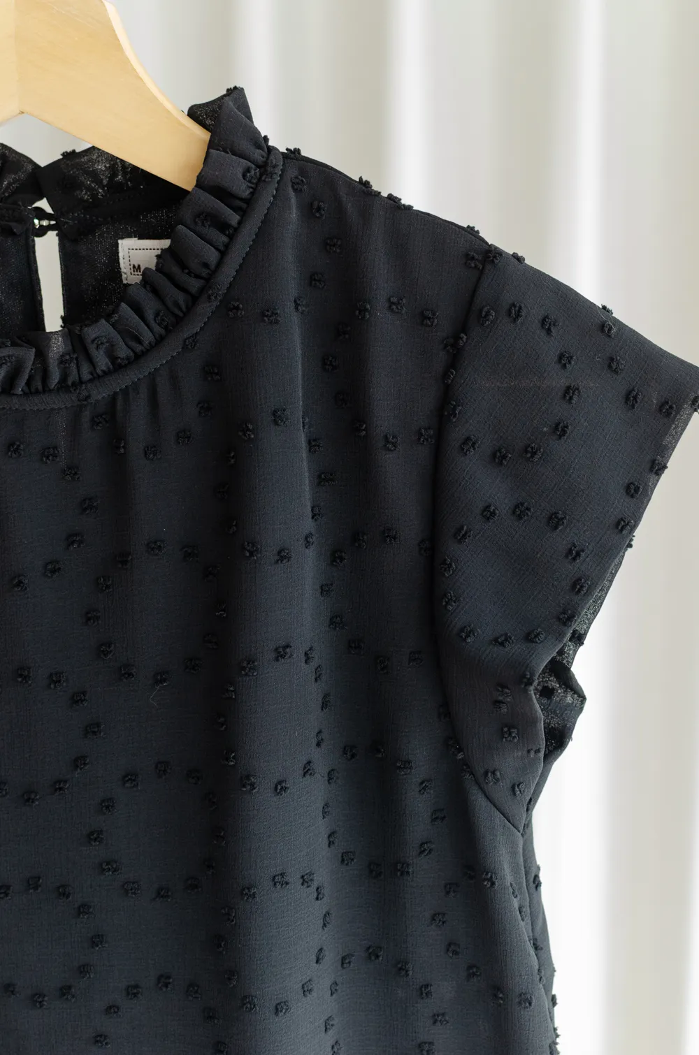 MT2758 Ruff Collar Cap Sleeve Chiffon Blouse – Black - Image 4