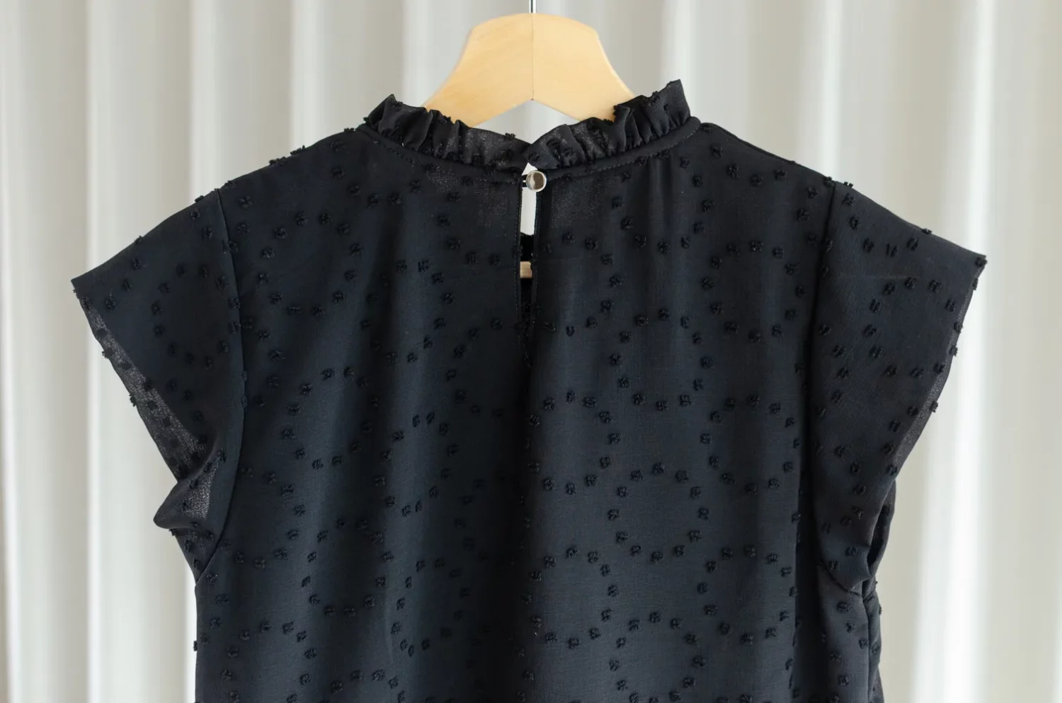 MT2758 Ruff Collar Cap Sleeve Chiffon Blouse – Black - Image 6