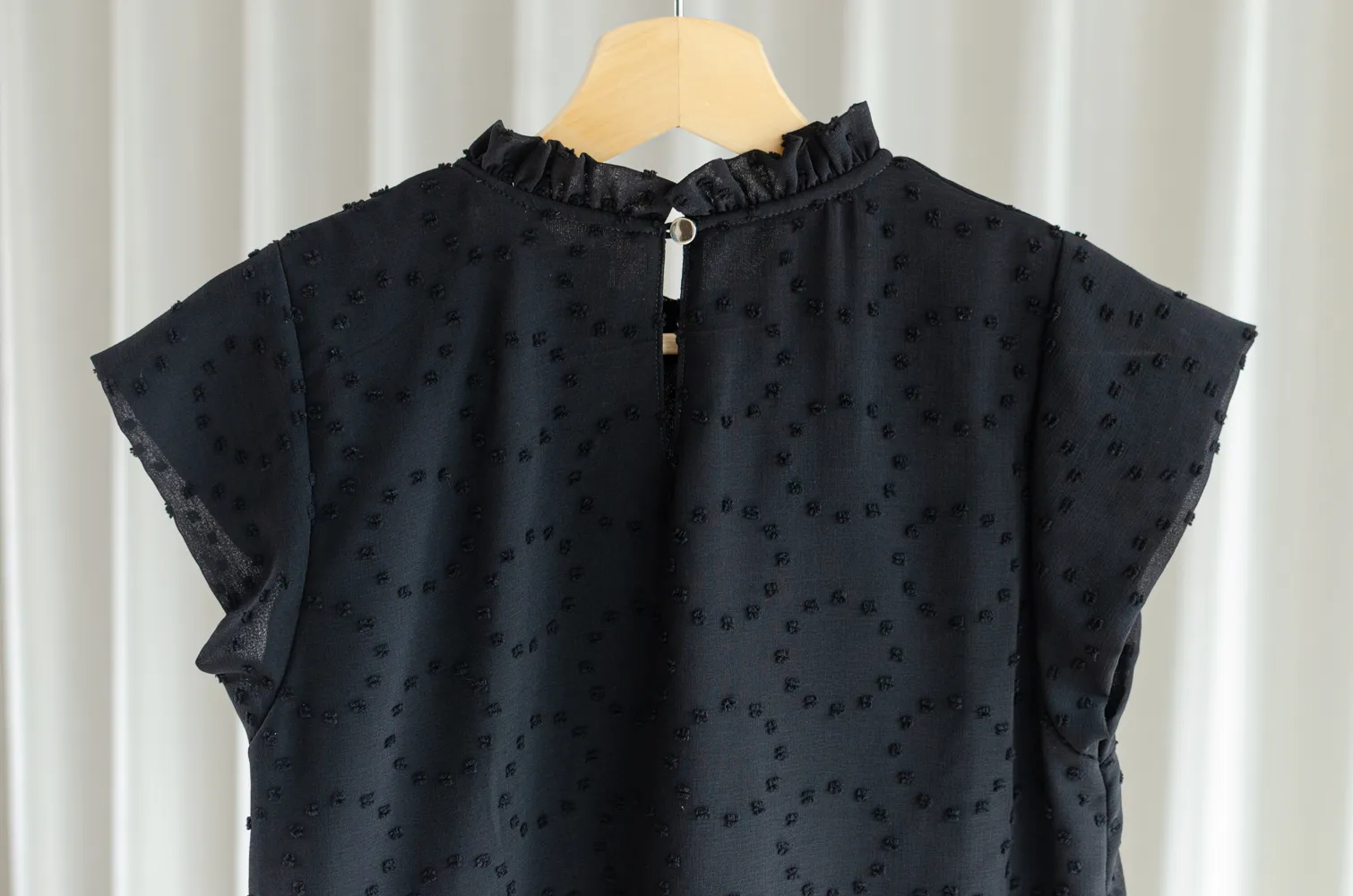 MT2758 Ruff Collar Cap Sleeve Chiffon Blouse – Black - Image 6