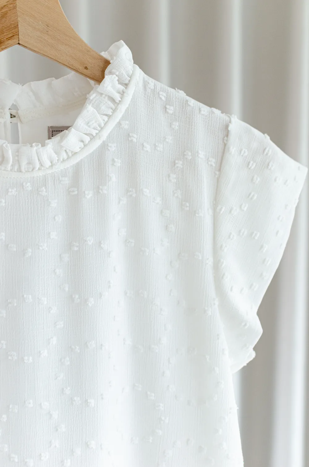 MT2758 Ruff Collar Cap Sleeve Chiffon Blouse – White - Image 4