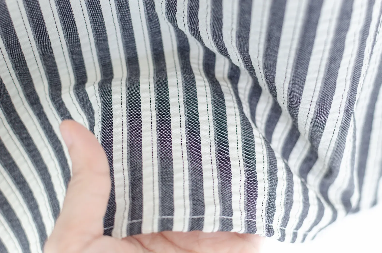 MT4834 Ruff Collar Stripe Blouse – Denim-White - Image 7
