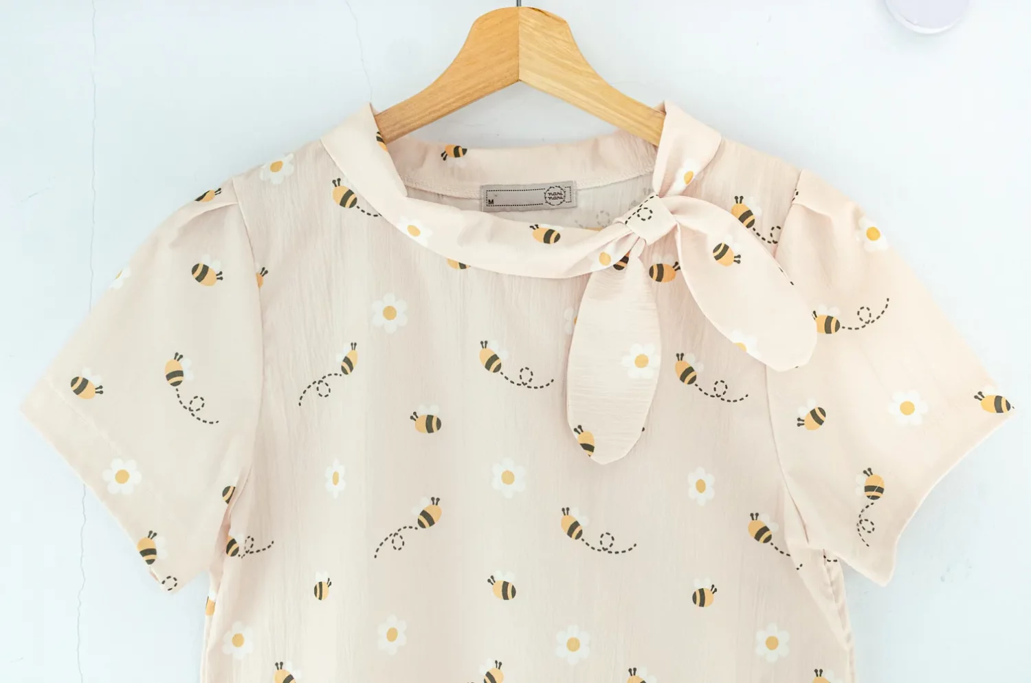 MT5139 Honeybee Side Bow Crinkled Blouse – Cream - Image 3