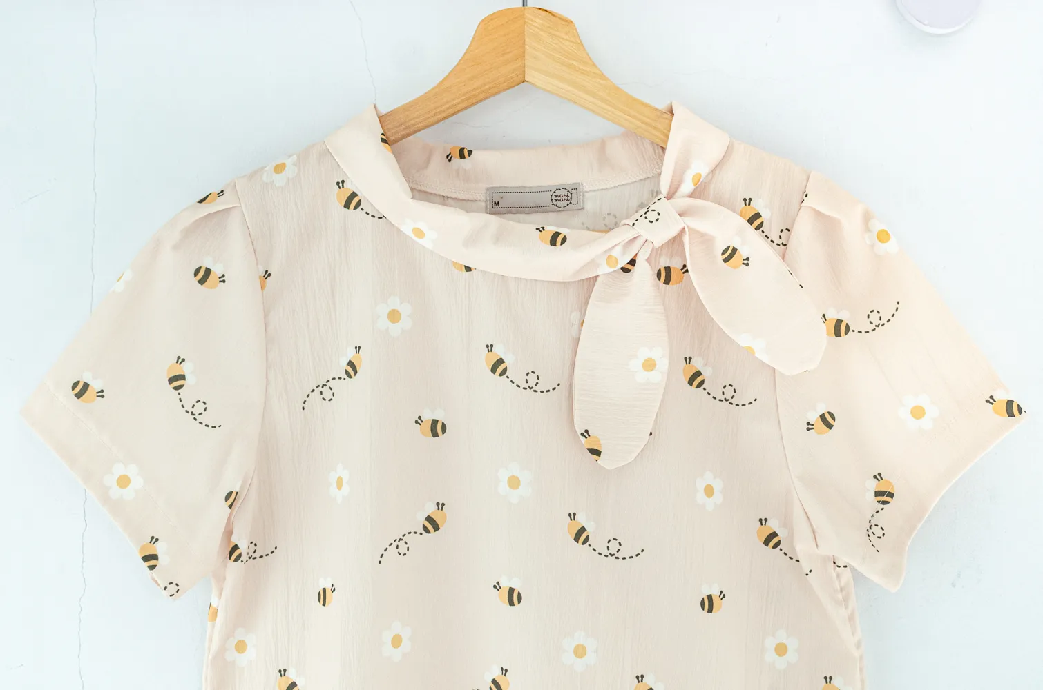 MT5139 Honeybee Side Bow Crinkled Blouse – Cream - Image 3