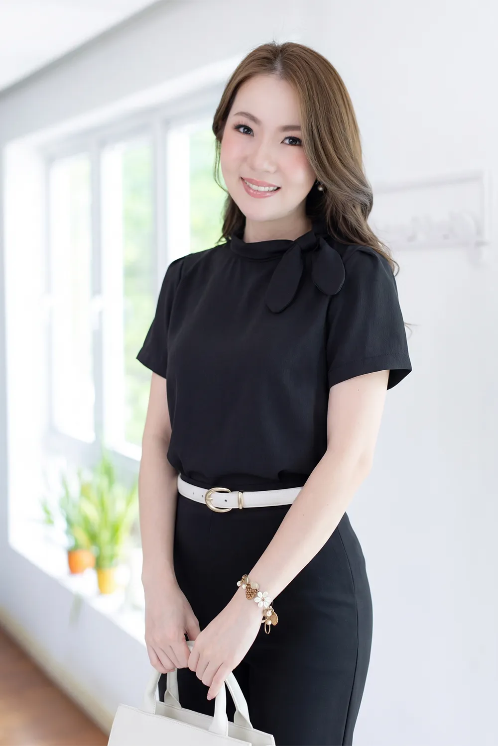 MT5139 Side Bow Crinkled Blouse – Black