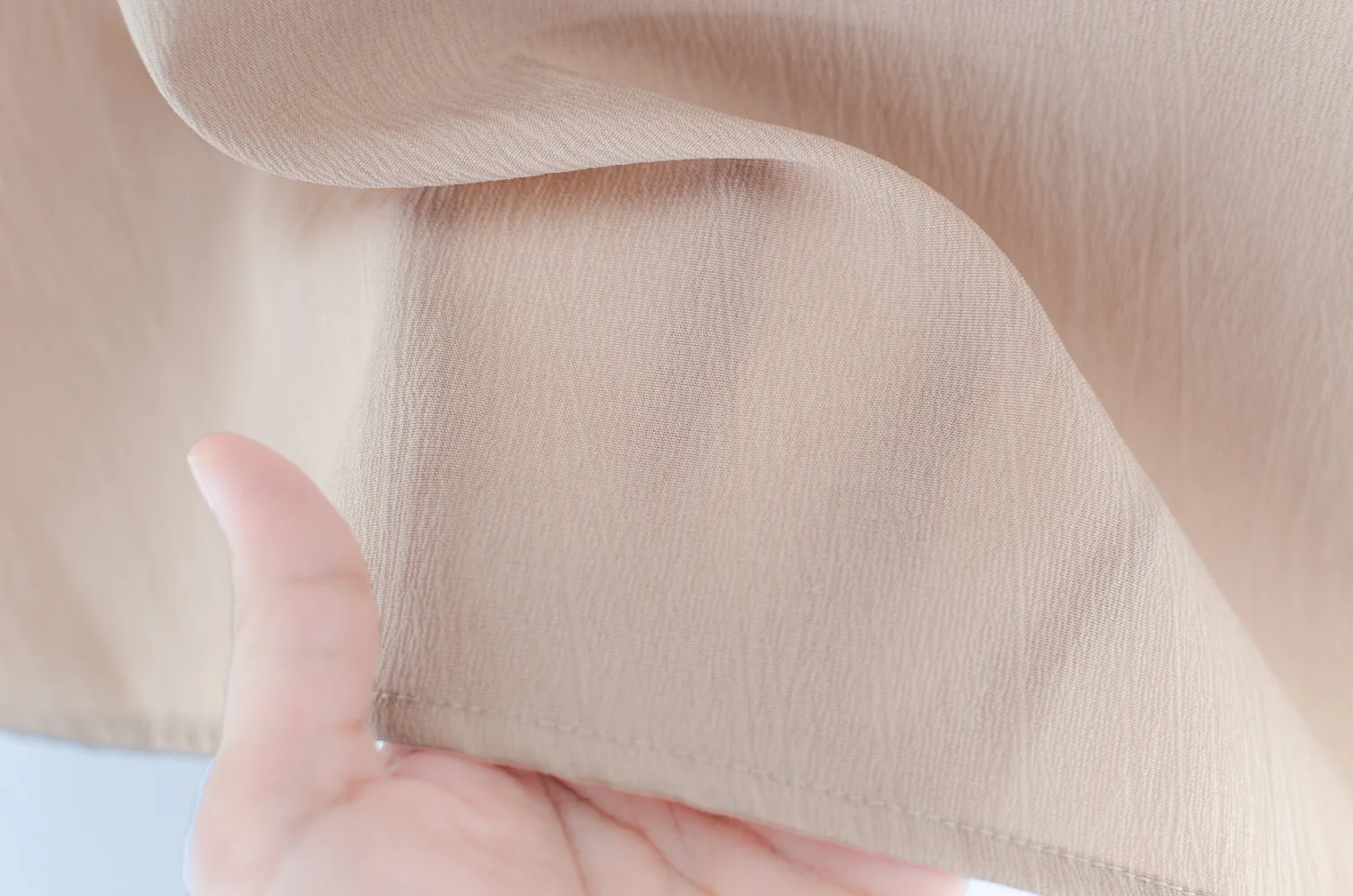 MT5139 Side Bow Crinkled Blouse – Latte Beige - Image 5