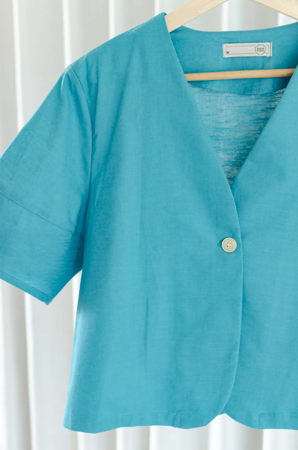 NO116 Cropped Linen Jacket – Turquoise - Image 4