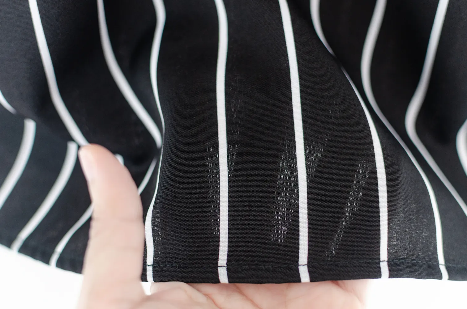 MT1301 Point Collar Stripe Blouse – BW - Image 7