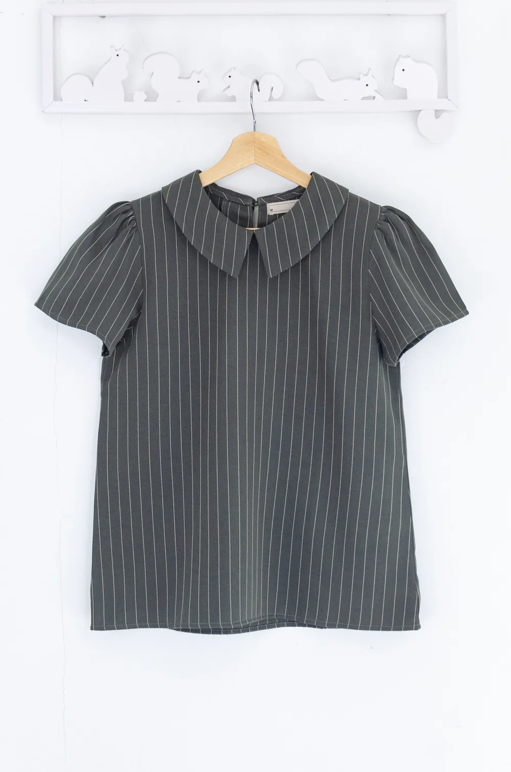 MT1301 Point Collar Pinstripe Blouse – Dark Grey - Image 3
