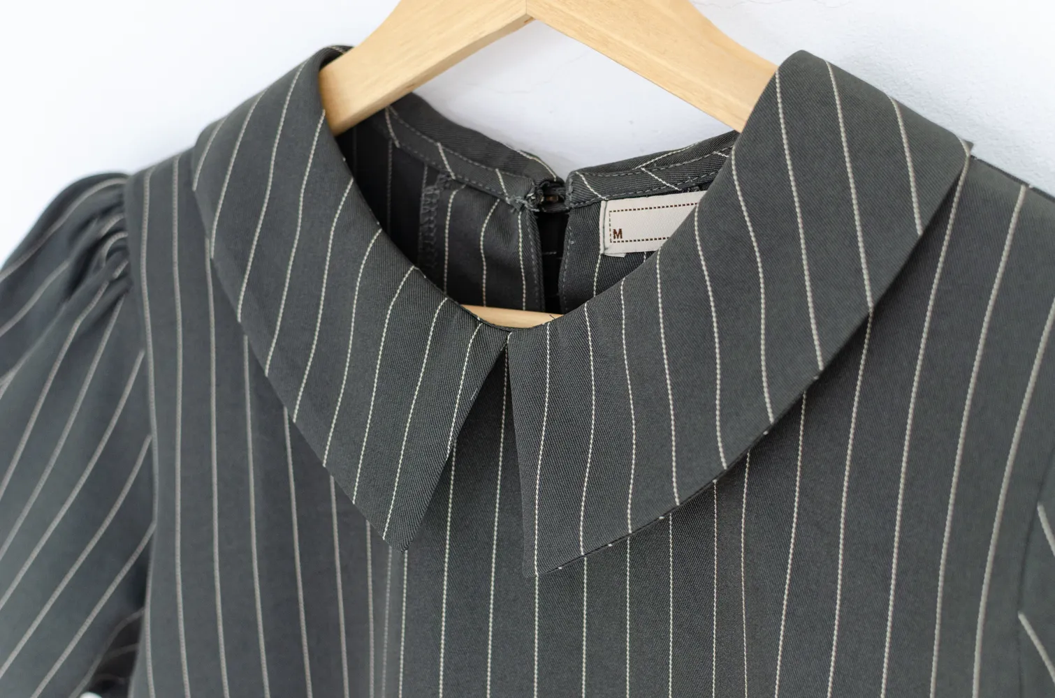 MT1301 Point Collar Pinstripe Blouse – Dark Grey - Image 5