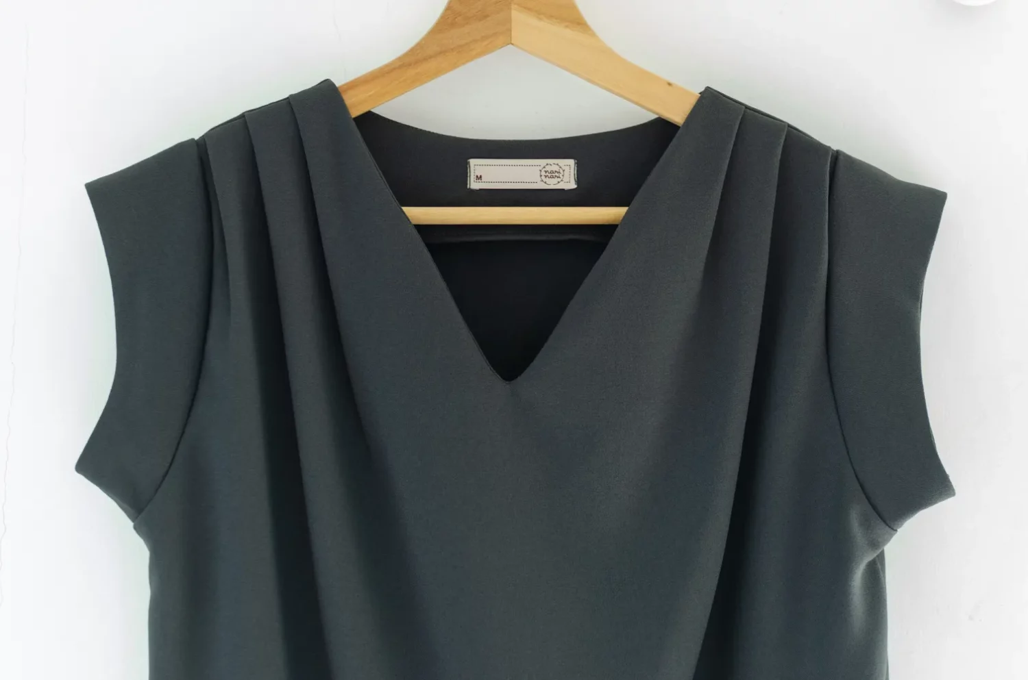 MT3100 Classic Sleeveless Blouse – Dark Ink Grey - Image 3