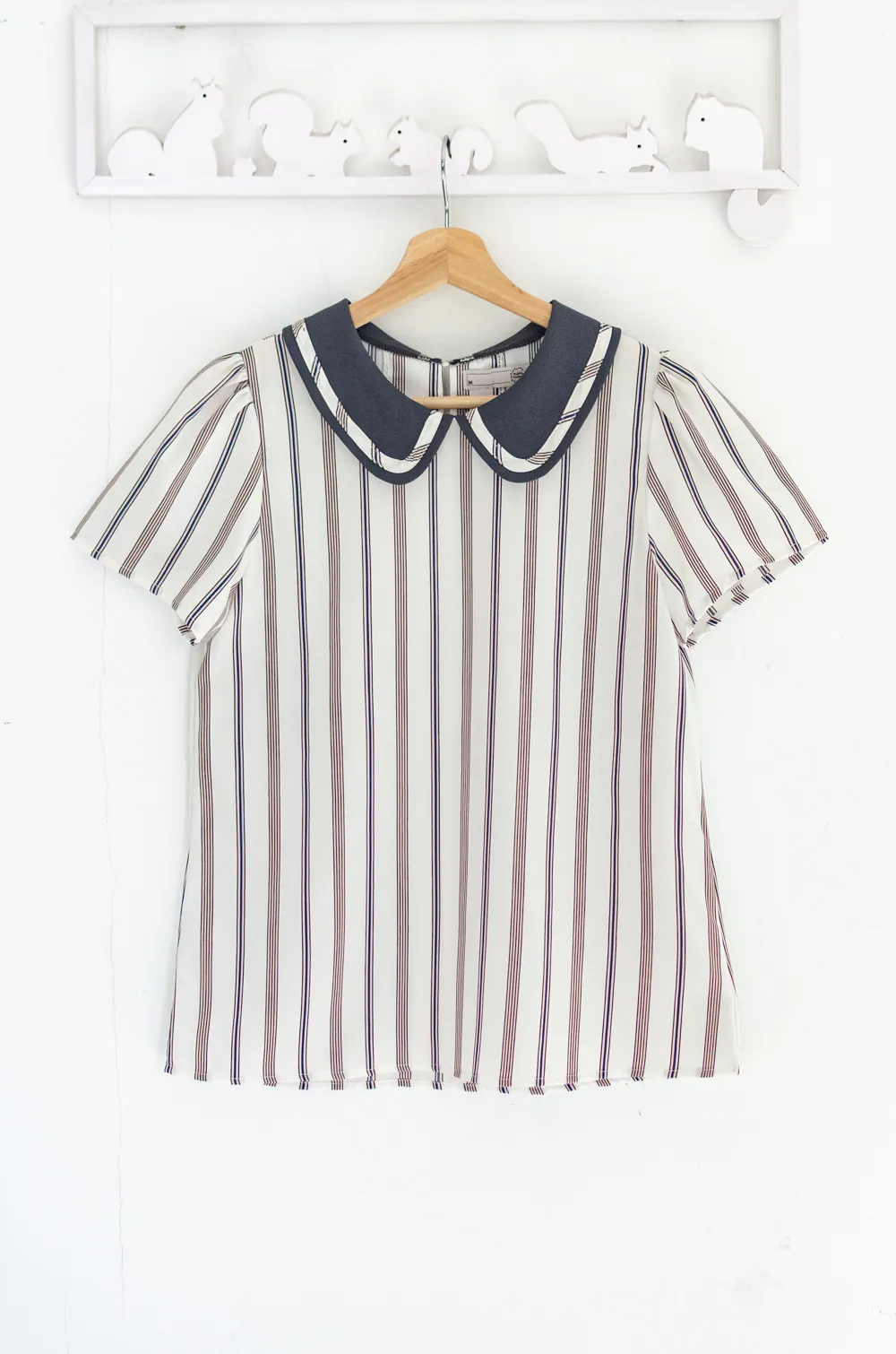 Alternative view of MT4101 Trimmed Peter Pan Collar Blouse – Off-White Stripe