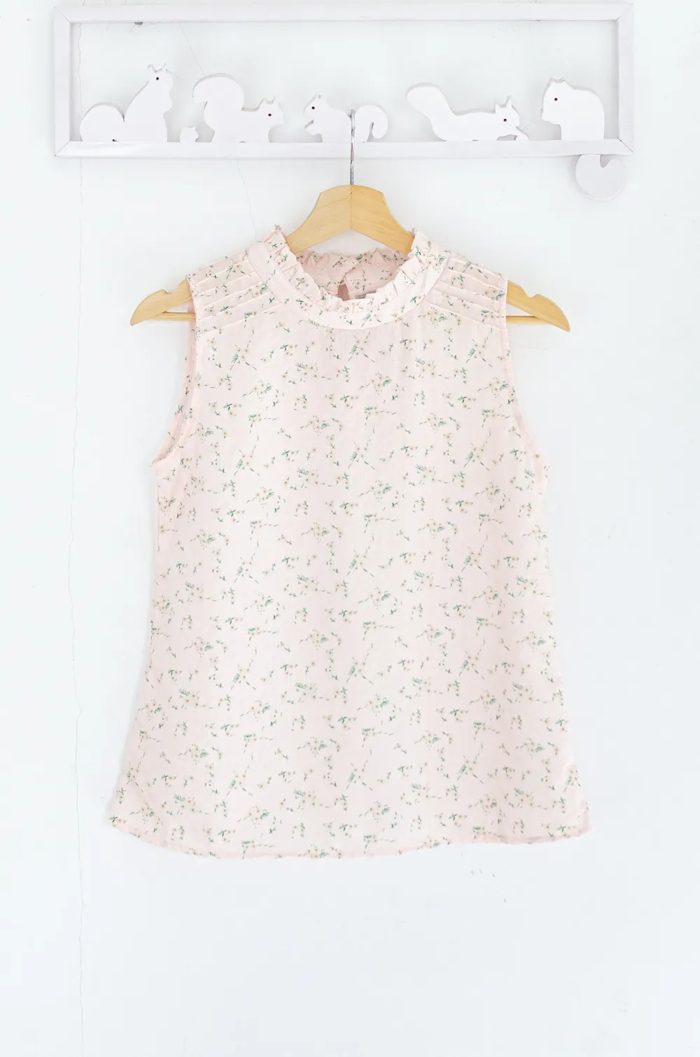 MT4600 Frill Collar Pintucks Wild Daisy Blouse – Pink - Image 3