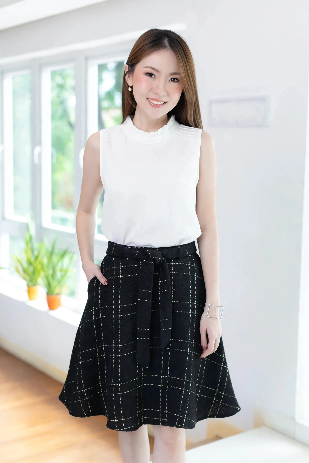 MT4600 Frill Collar Pintucks Sophie Blouse – White - Image 3