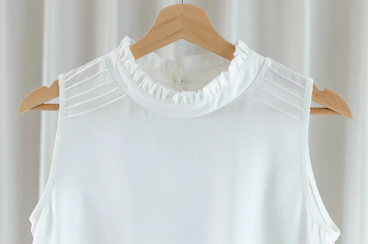 MT4600 Frill Collar Pintucks Sophie Blouse – White - Image 5