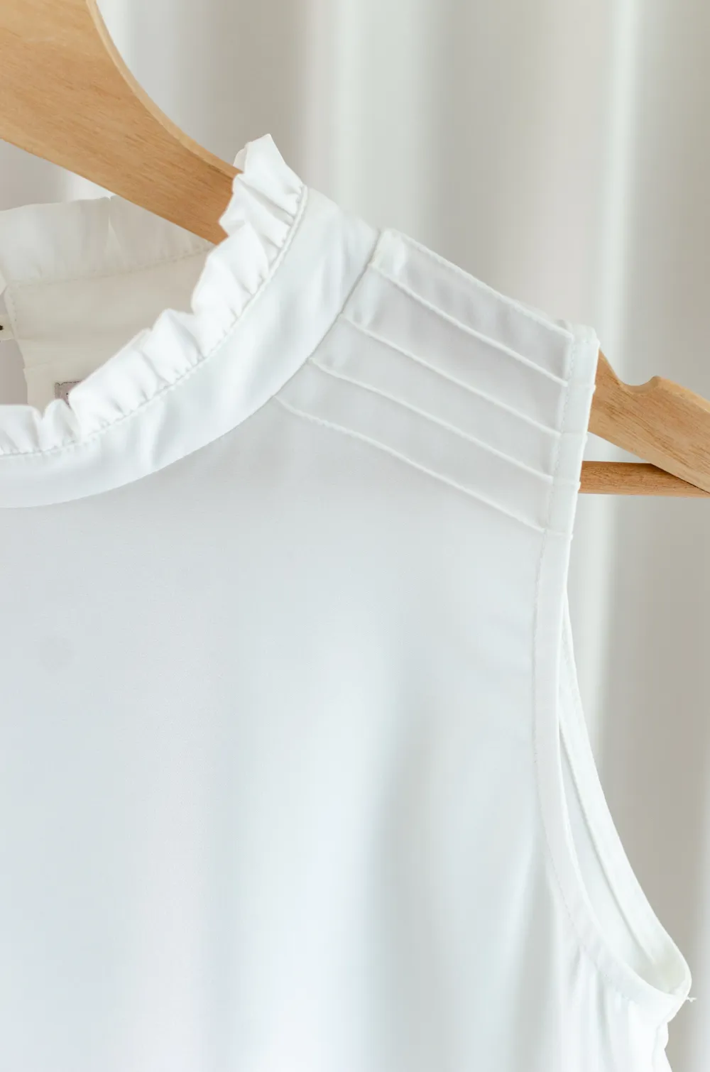 MT4600 Frill Collar Pintucks Sophie Blouse – White - Image 6