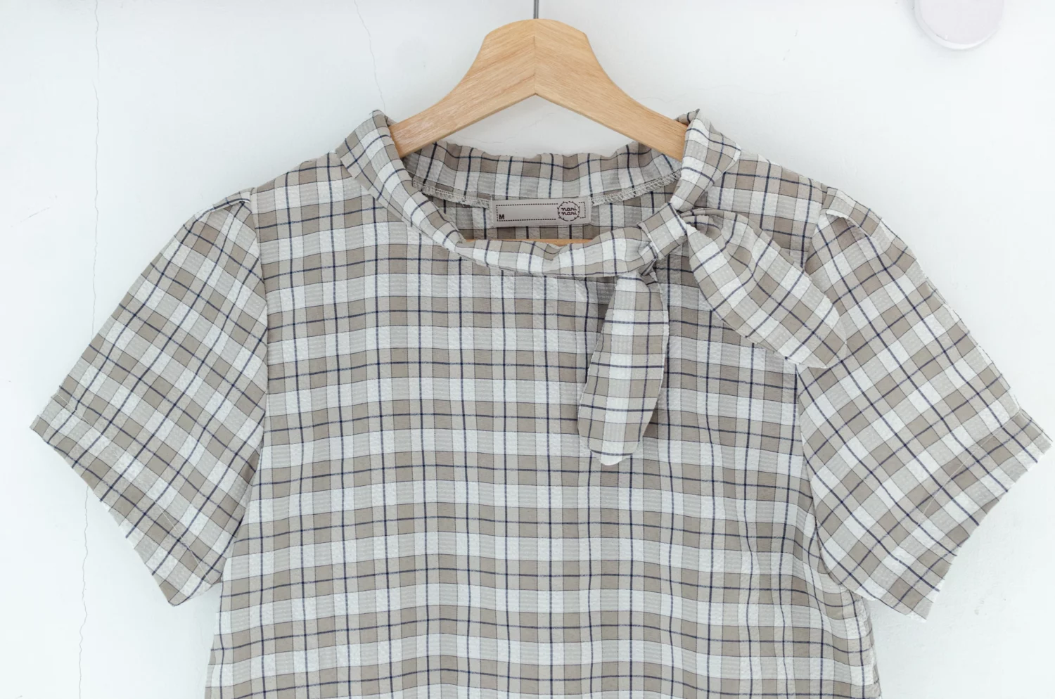 MT5139 Textured Side Checkered Bow Blouse – Taupe Brown - Image 5