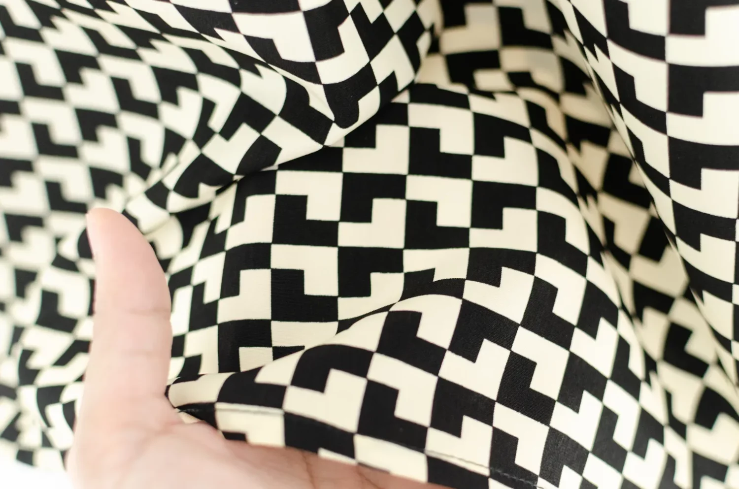 MT7659 Folded Collar Gathered Graphic Blouse – Black-Butter - Image 7