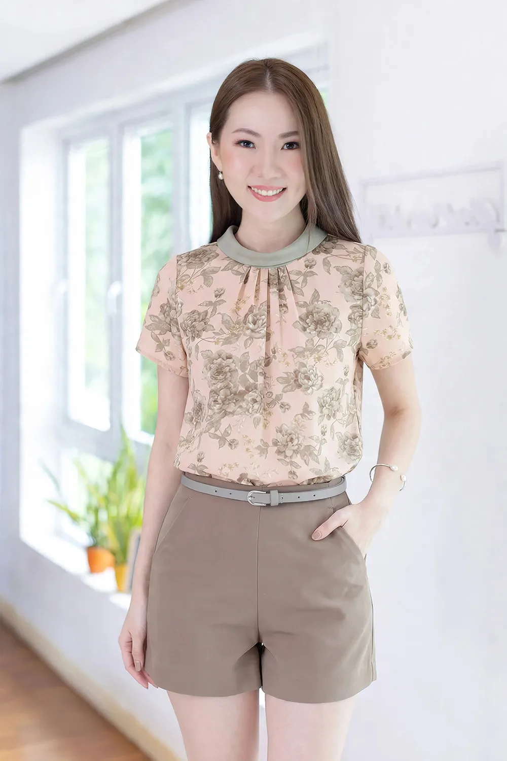 MT7659 Folded Collar Gathered Flower Blouse – Pink