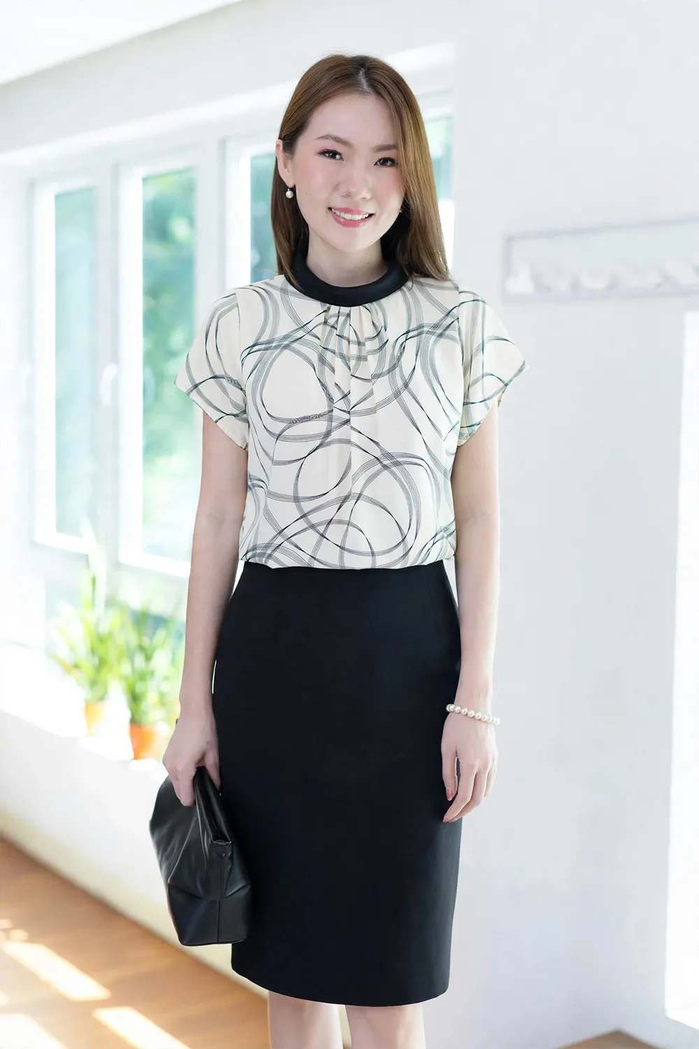 MT7659 Folded Collar Gathered Swirl Blouse – Off-White