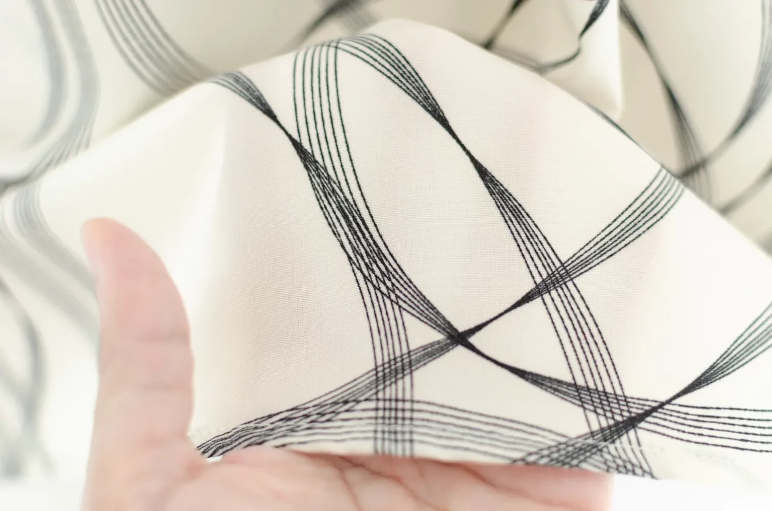 MT7659 Folded Collar Gathered Swirl Blouse – Off-White - Image 5