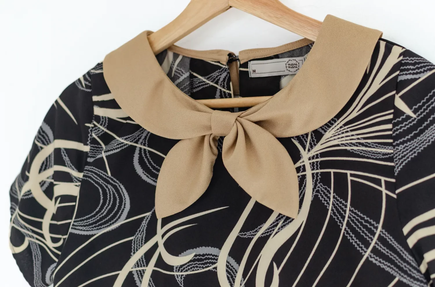 MT7959 Bow Collar Latte Swirl Blouse – Black - Image 3