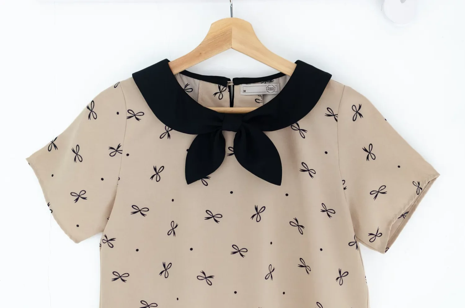 MT7959 Bow Collar Bow Print Blouse – Latte - Image 3
